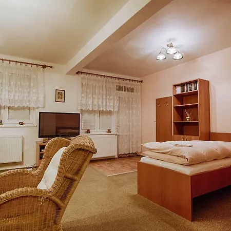 Pod Svatym Kopeckem Apartment Mikulov Exterior photo